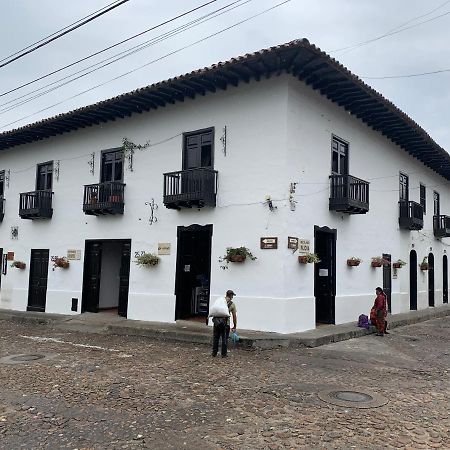 Hotel Las Nieves Giron Exterior photo