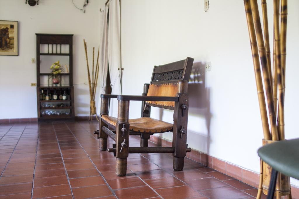Hotel Las Nieves Giron Exterior photo