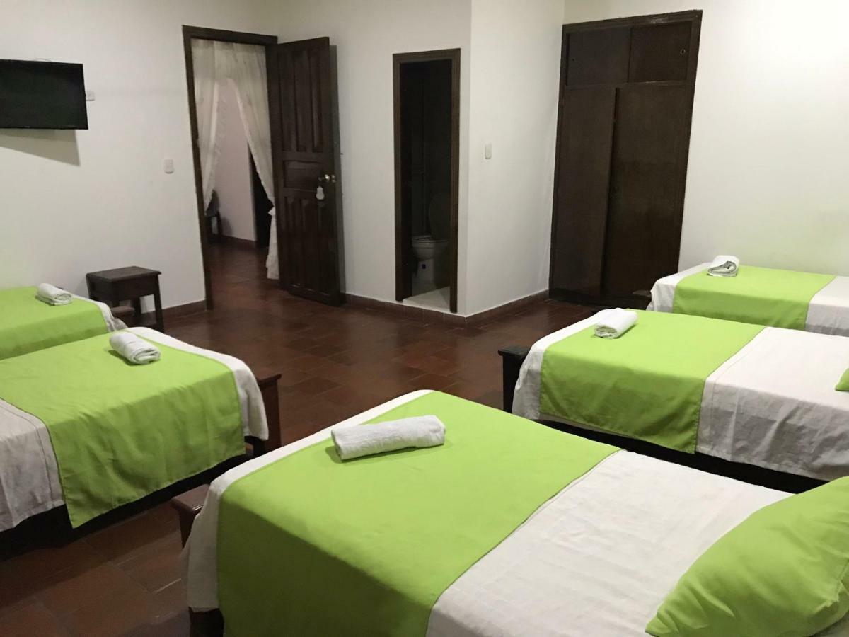 Hotel Las Nieves Giron Exterior photo