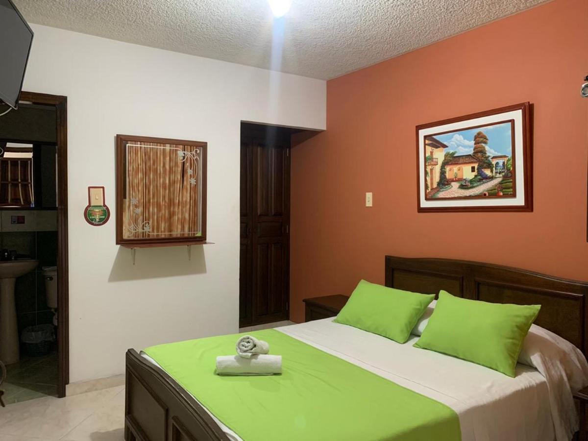 Hotel Las Nieves Giron Exterior photo