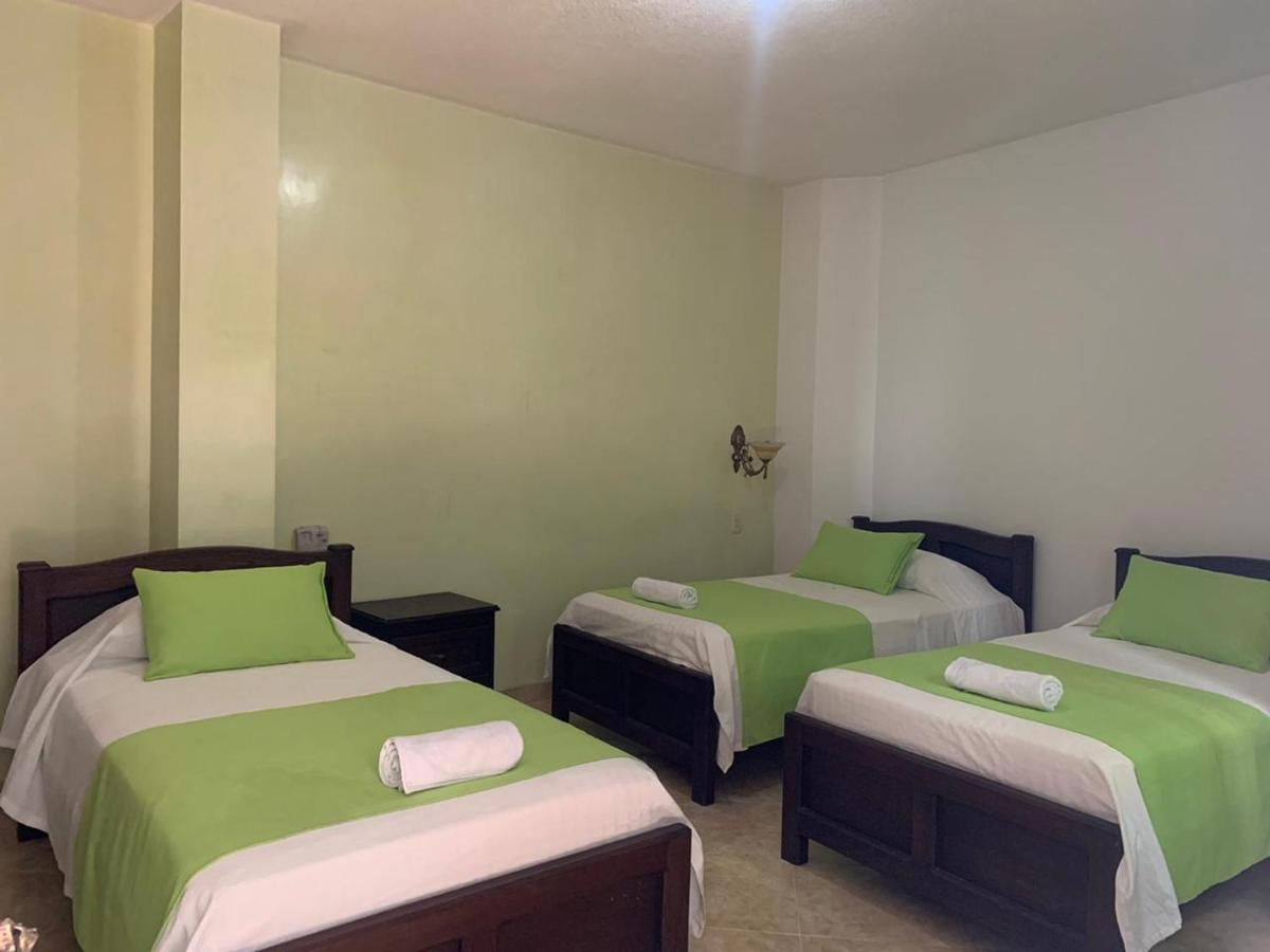 Hotel Las Nieves Giron Exterior photo